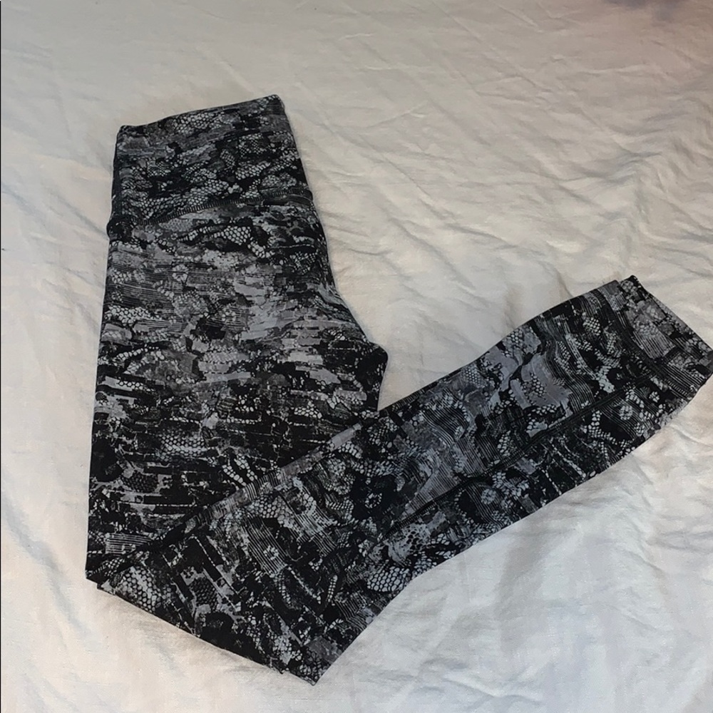 Lululemon Lace Patterned Leggings